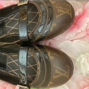 Authentic Louis Vuitton Monogram Ballet Flats